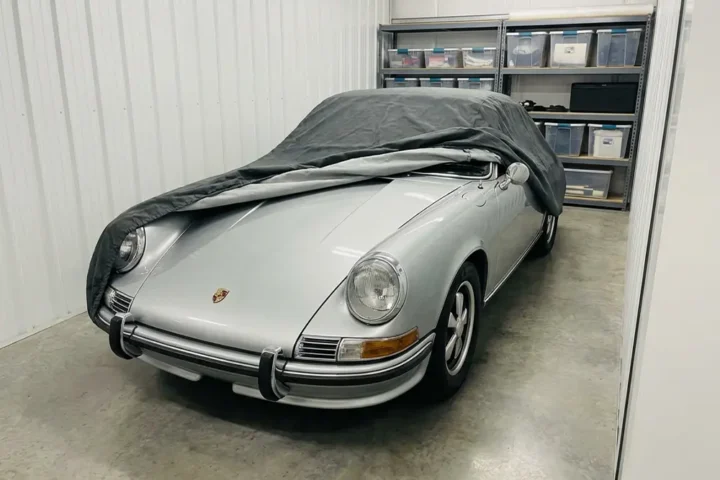 Car storage in Alloa with a secure drive-up storage unit and roller shutter door